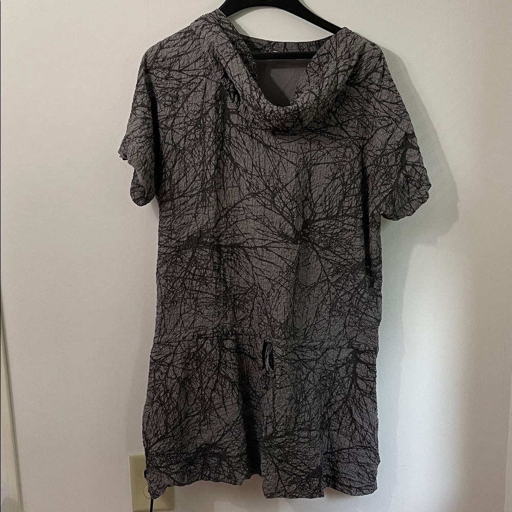 Esprit Gray Dropped Waist Cowl Neck Tunic Top Black Abstract Tree Pattern 10
